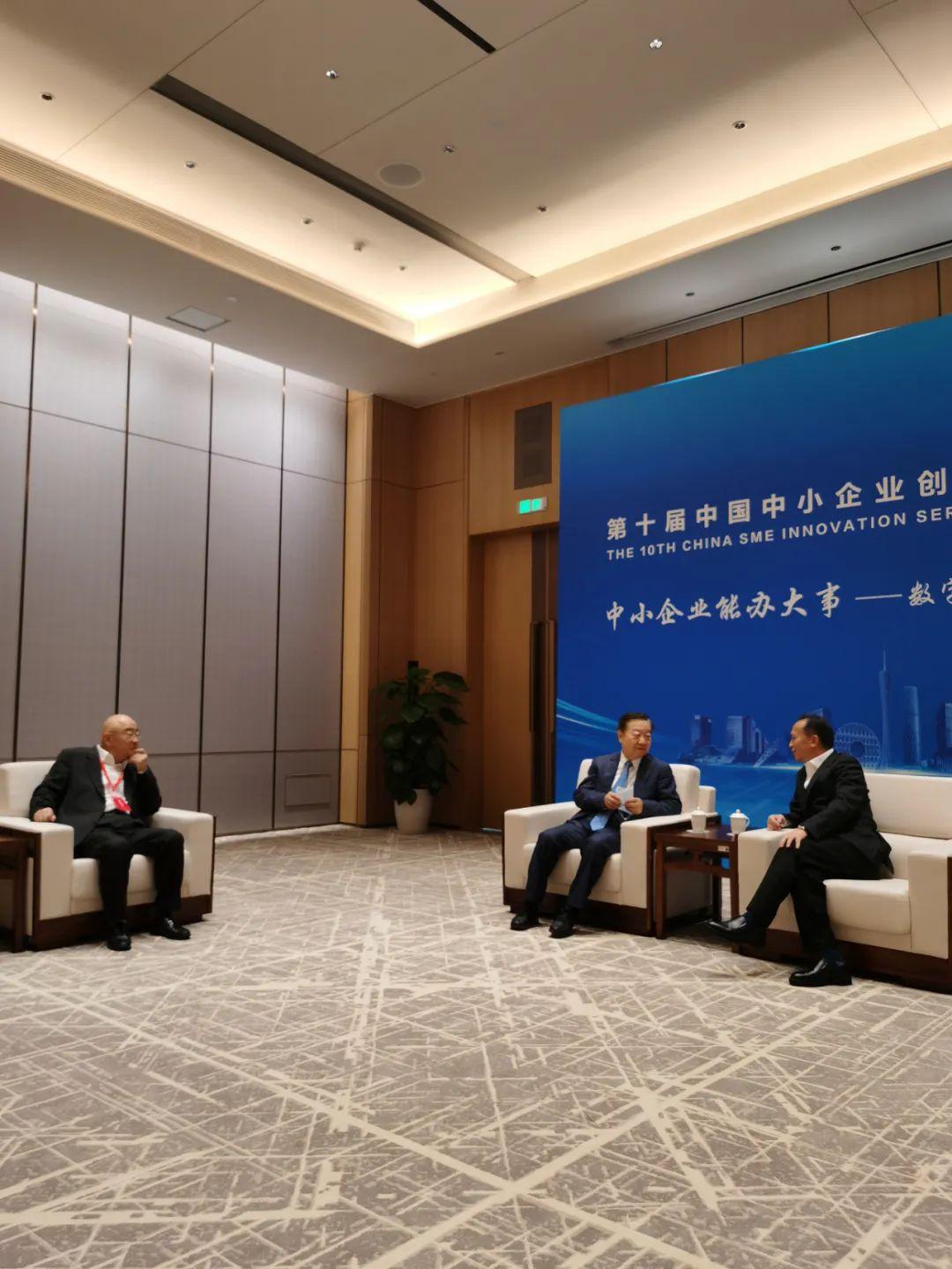 养老金双轨制改革最新消息,养老金双轨制改革最新消息，进展、挑战与未来展望