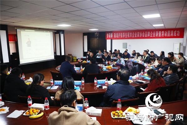 中集华骏轻量最新挂车,中集华骏轻量最新挂车，引领物流新时代的翘楚之选